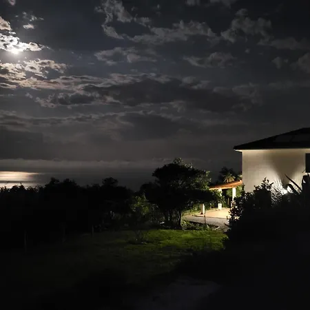 P R A T O E O N D E Casa de hóspedes Cogoleto