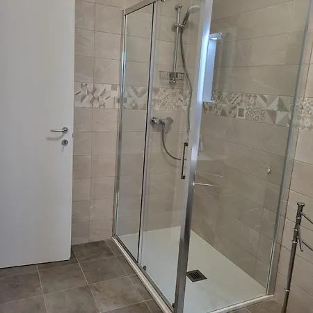 P R A T O E O N D E Casa de hóspedes Cogoleto