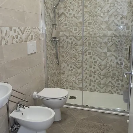 Casa de hóspedes P R A T O E O N D E