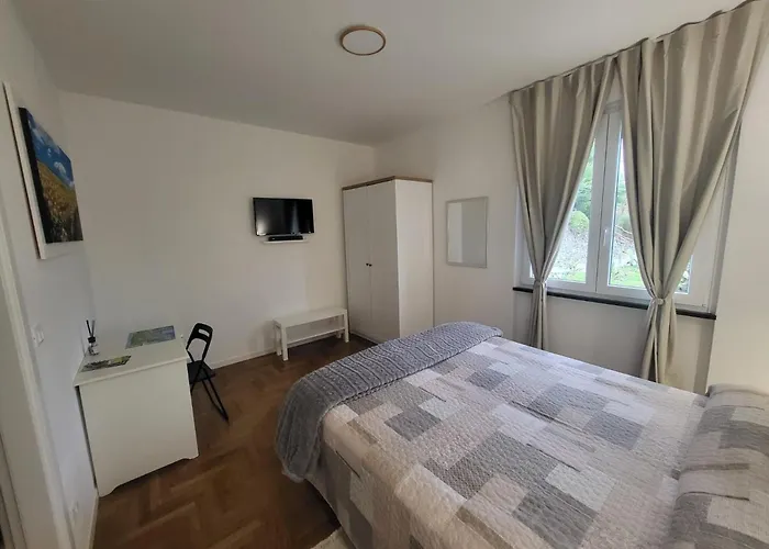 P R A T O E O N D E Πανσιόν Cogoleto