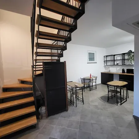 بيت ضيافة P R A T O E O N D E