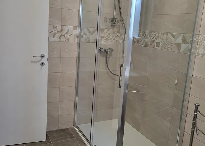 P R A T O E O N D E Maison d'hôtes Cogoleto