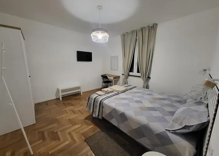 P R A T O E O N D E Vendégház