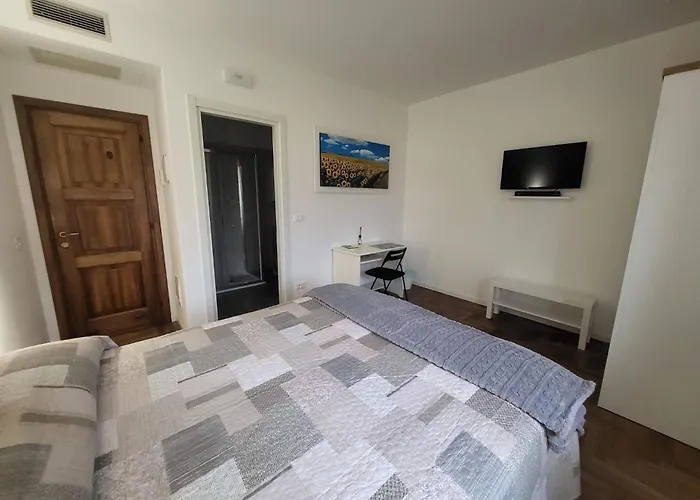 P R A T O E O N D E Maison d'hôtes